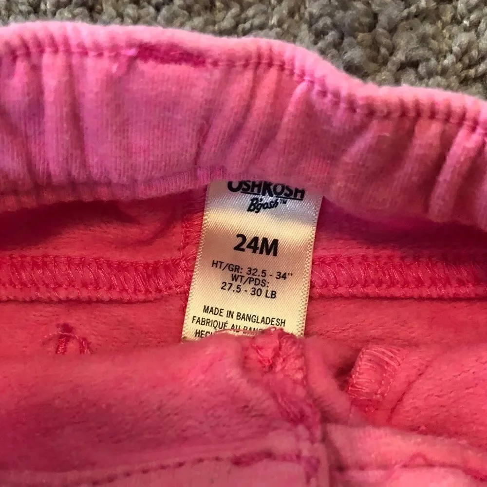 Oshkosh pants in 24mo size in GUC!
